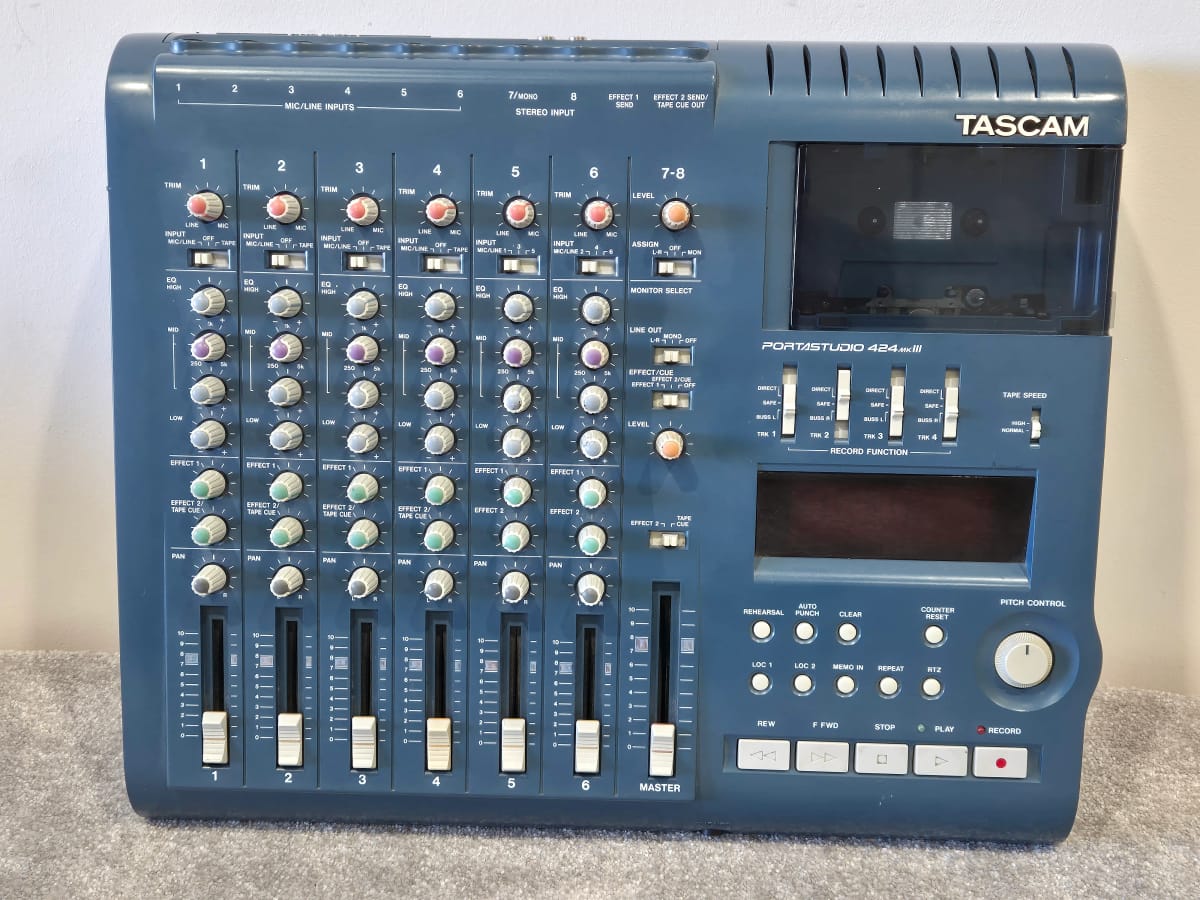 Tascam 424 MK III Portastudio (×2)